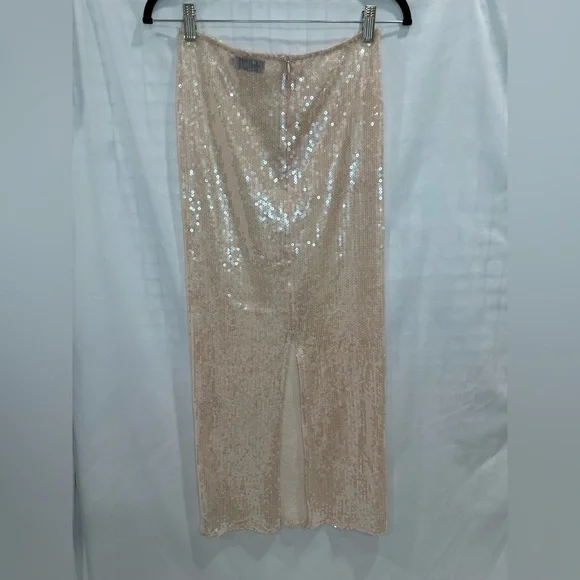 Edikted Riki light pink sheer sequin maxi Skirt - Picture 6 of 15